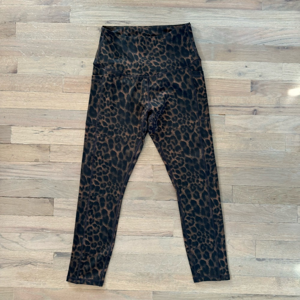 LegEnd Leopard Print Cropped Yoga Leggings Size Small